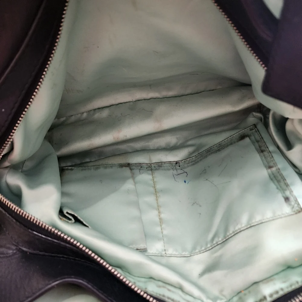 Coach black Very Sofft Leather Shoulder Bag.